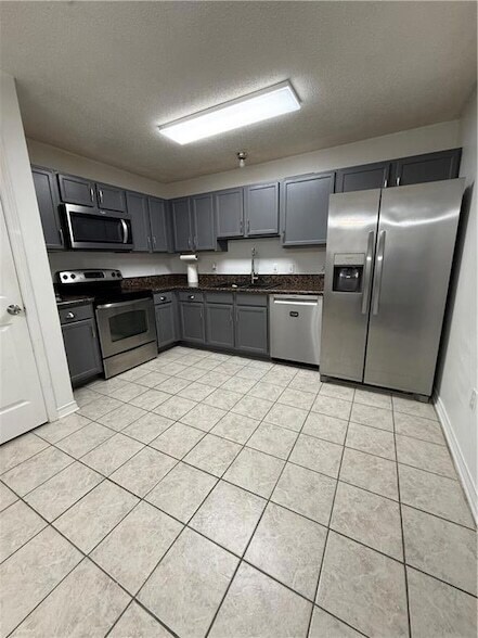 Foto del edificio - 303 Timber Ridge Dr