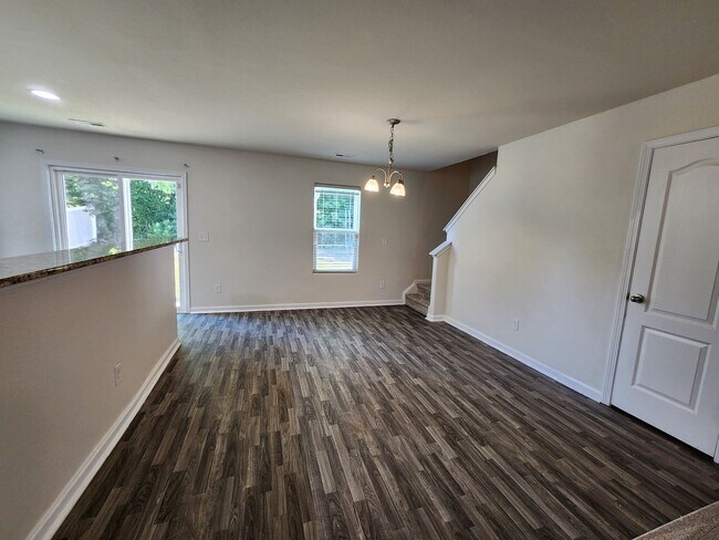 Building Photo - 3 Bedroom Home in Gastonia
