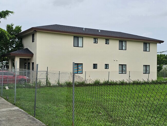 Foto del edificio - 10455 SW 179th St