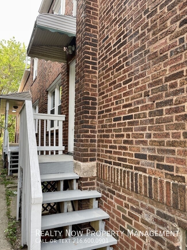 Building Photo - 3540 Trent Ave