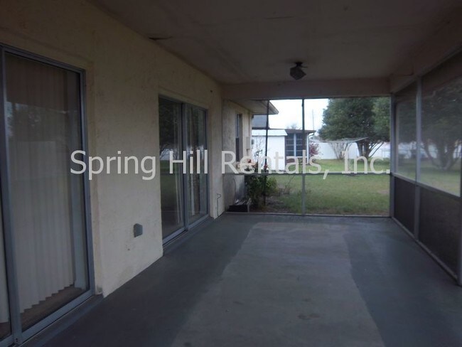 Building Photo - 5279 Gwen Ln