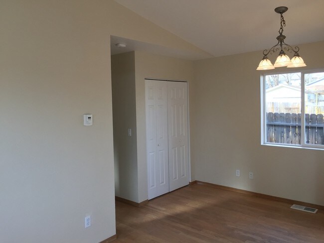 Building Photo - 1275 Berrum Ln