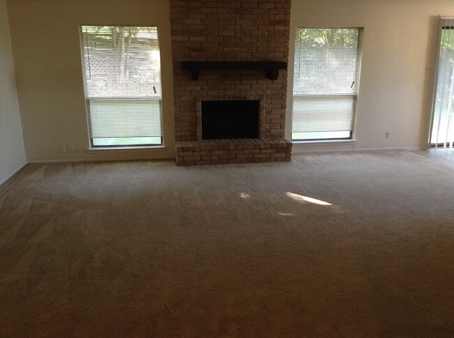 Building Photo - 4963 Dare Ln