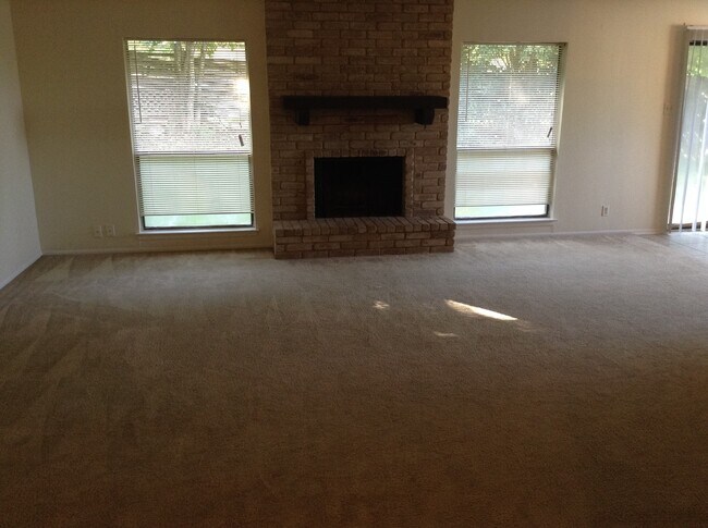 Photo - 4963 Dare Ln House