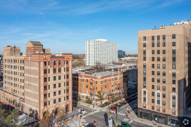 Aerial Photo - 4800-4808 N Kenmore Ave