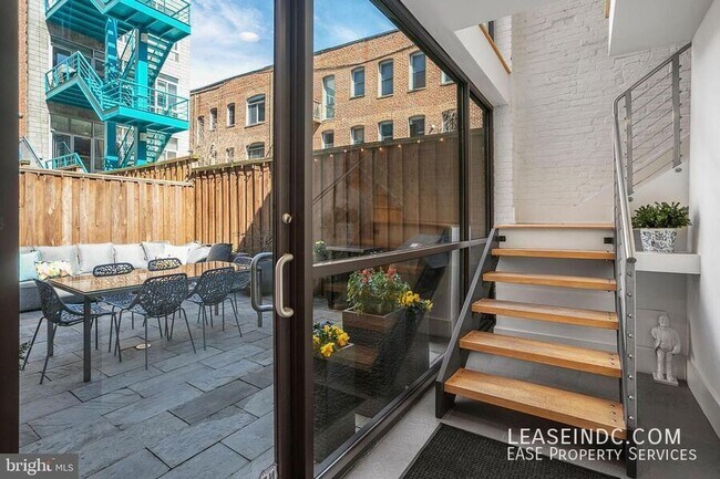 Foto del edificio - 442 M St NW