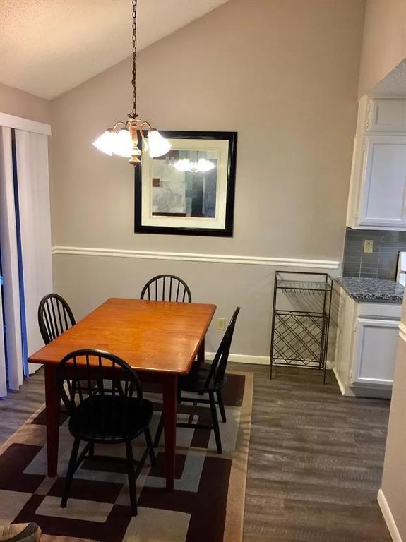 Foto del edificio - 3934 Kitchen Hill Ln