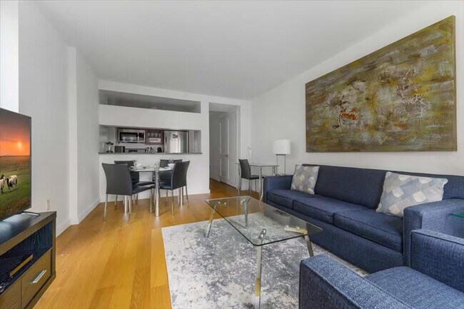 Foto del edificio - 254 W 54th St