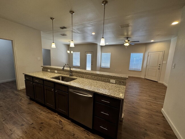 Foto del edificio - 2620 135th St