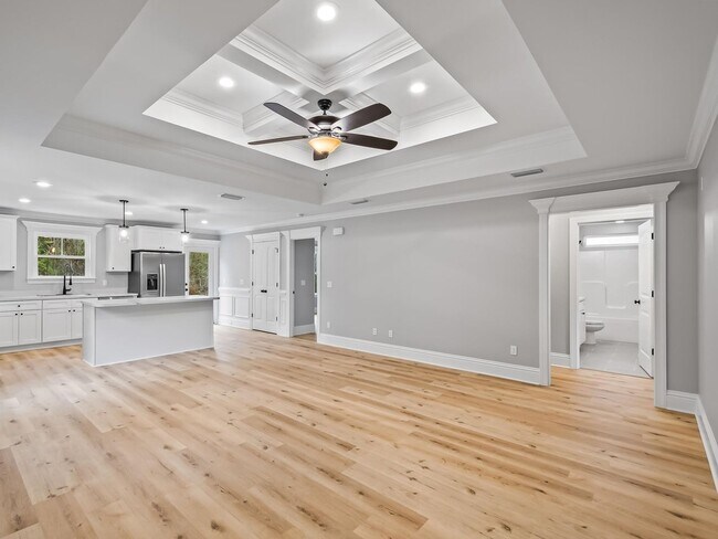 Foto del edificio - Call this 3-Bedroom Home Yours This Summer!