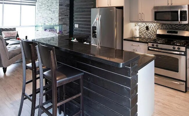 Foto del edificio - 969 Sigsbee St