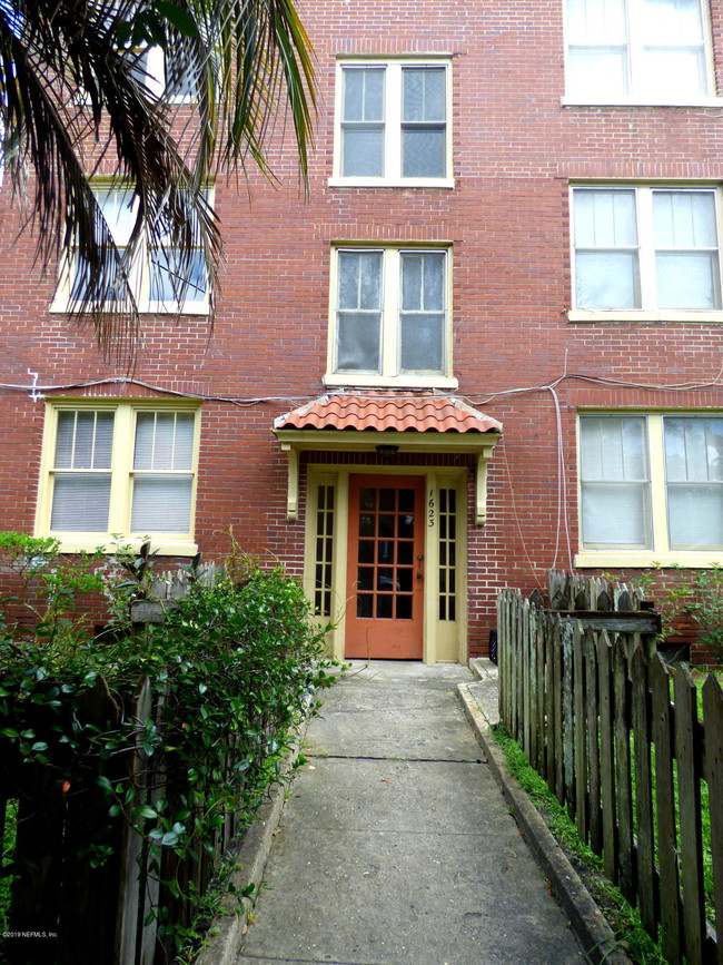 Building Photo - 1623 N Liberty St