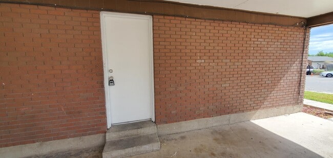 Building Photo - 4694 S Lemonwood Cir
