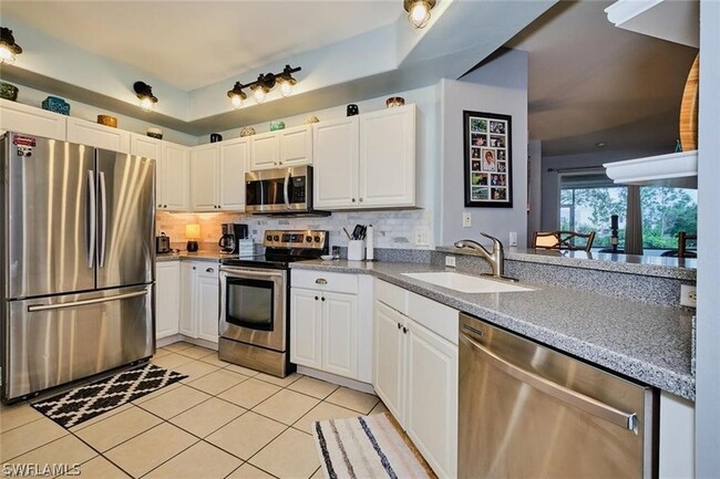Building Photo - 10119 Colonial Country Club Blvd