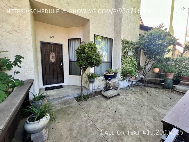 Foto del edificio - Beautiful 3 Bedroom Condo in Downtown Fresno!
