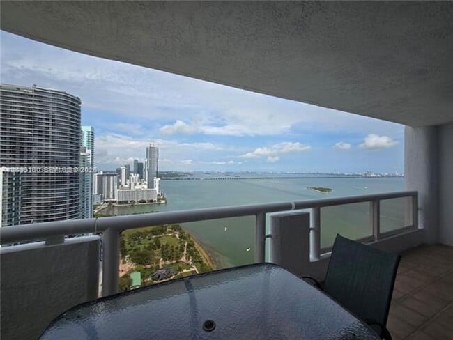 Foto del edificio - 1717 N Bayshore Dr
