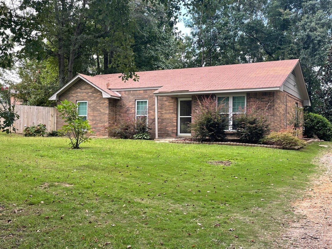 Foto principal - Country Living 3/2 in Wetumpka