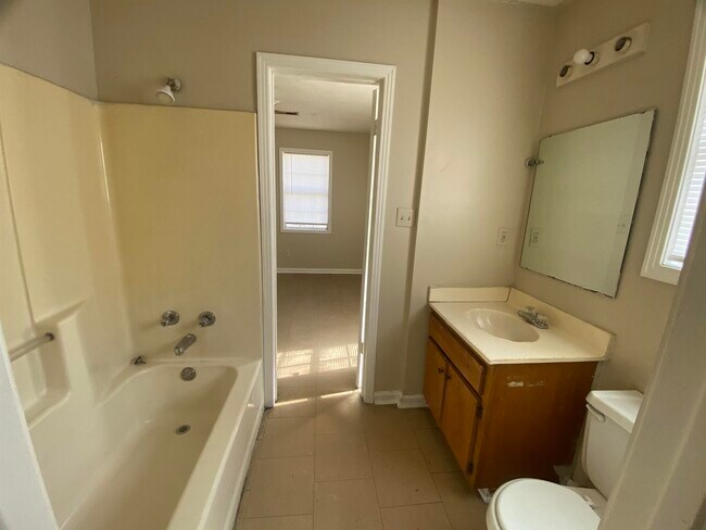 Foto del edificio - 1142 Ferrell St