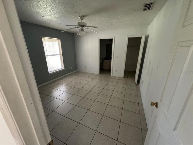 Building Photo - 821 Savona Pl