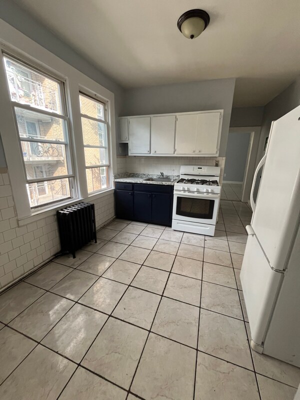 Foto principal - 142 Dayton Pl