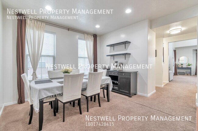 Building Photo - Great 5-bed Townhome in West Valley City