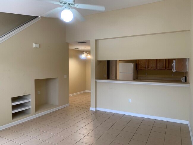 Building Photo - 4434 Gearhart Rd