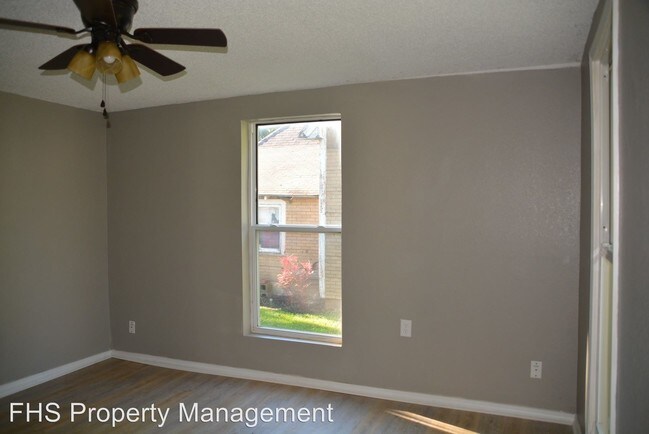 Building Photo - 2 br, 1 bath House - 1330 N LaFontaine Avenue