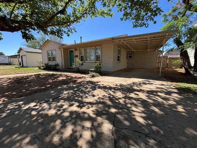 Building Photo - 4907 41st St