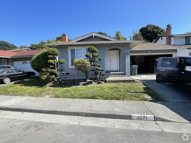 Building Photo - 1271 Parkway Dr