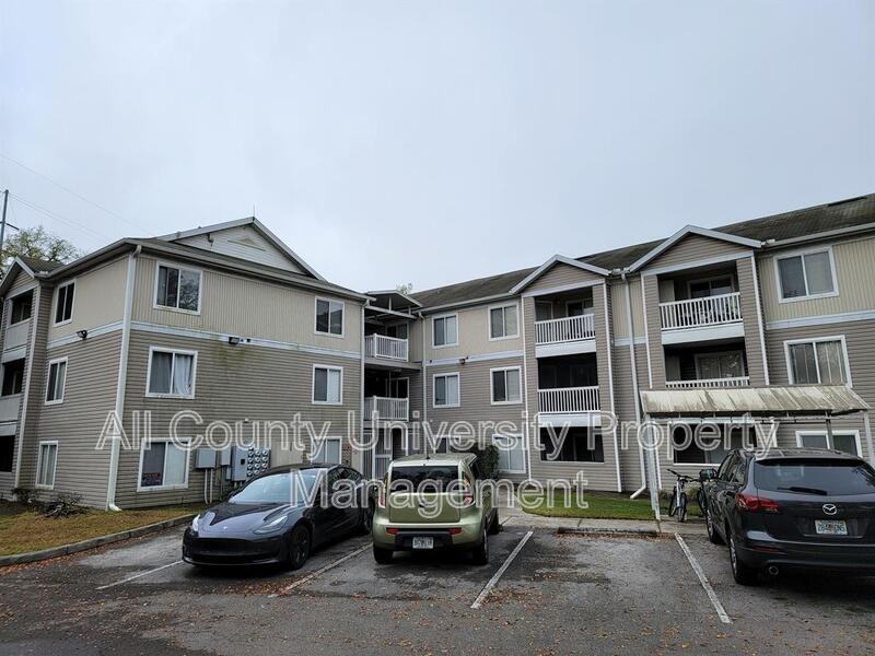 Primary Photo - 4000 SW 23rd St