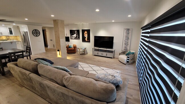 Large cozy living room - 2424 S Gaffey St