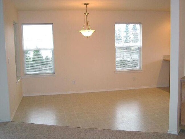 Building Photo - 356-358 E Bellis Fair Pkwy