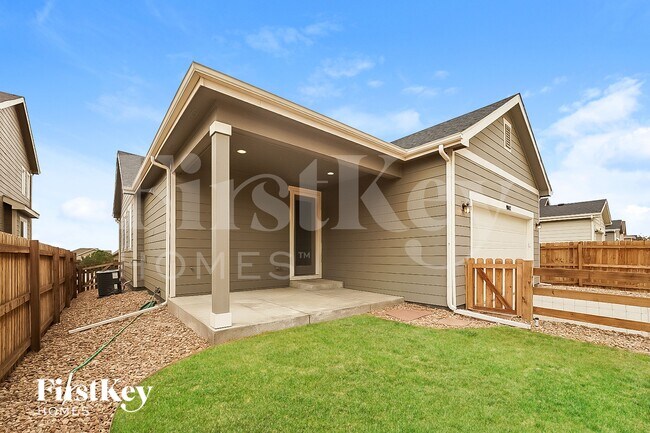 Foto del edificio - 9842 Reunion Pkwy