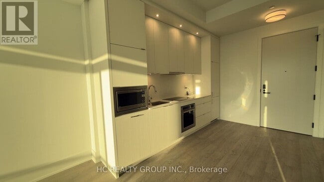 Photo du bâtiment - 115 Denison Ave