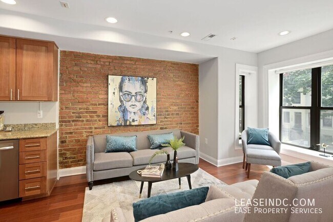 Foto del edificio - 1725 Euclid St NW