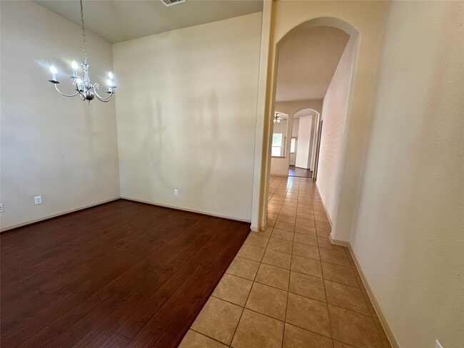 Foto del edificio - 6111 Grassy Haven Ln