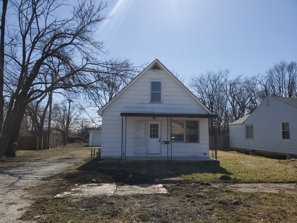 12 McKinley Ave, Steger, IL 60475 House Rental in Steger, IL