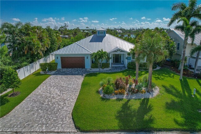 Building Photo - 14390 Tamarac Dr