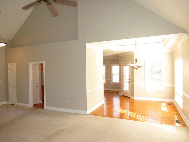 Building Photo - 1125 Leann Ct