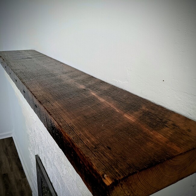 Decorative Mantel - 810 Shull St