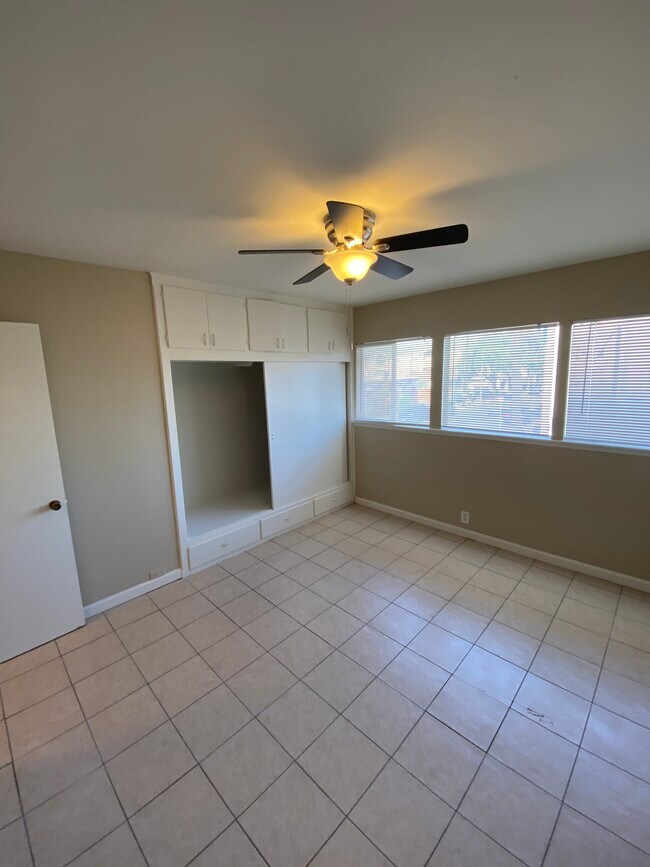 Foto del edificio - 1280 E 4th St