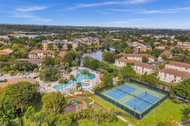 Foto del edificio - 7064 SW 114th Pl