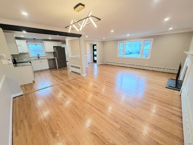 Building Photo - 43 Haynes Rd