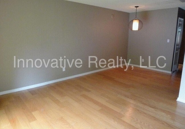Building Photo - 282 Lewfield Cir