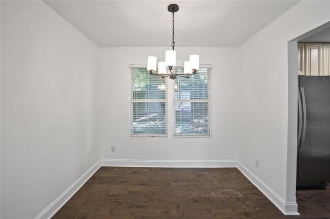 Foto del edificio - 1569 Foote St NE