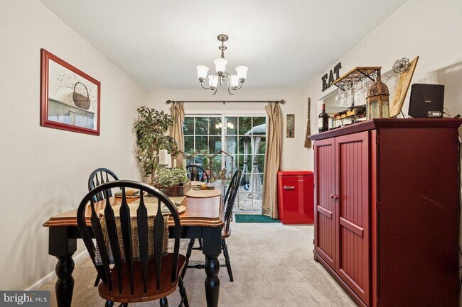 Foto del edificio - 4525 Winding Brook Dr