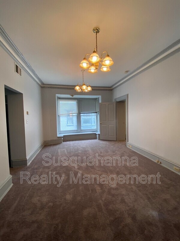 Building Photo - 115 Pine St
