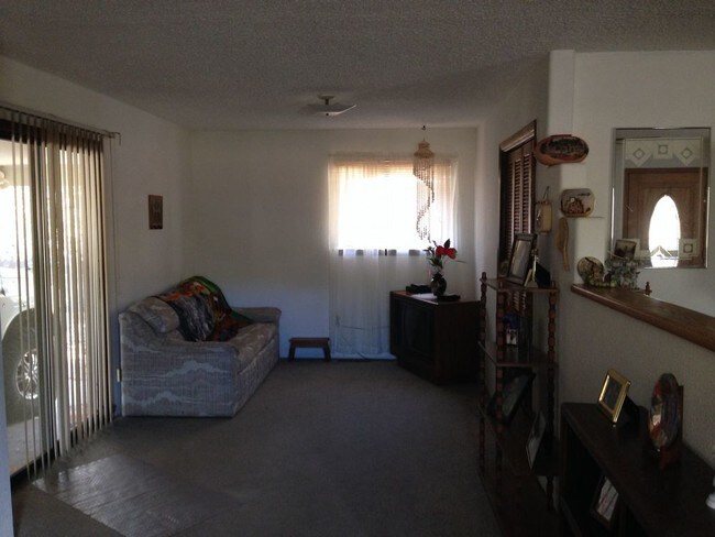 Building Photo - 410 Vigil Street