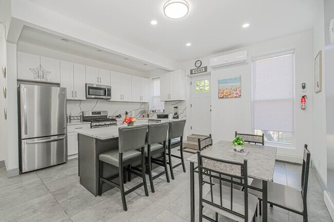 Foto del edificio - 479 Putnam Ave