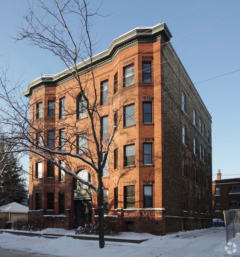 Building Photo - Apollo Apartments